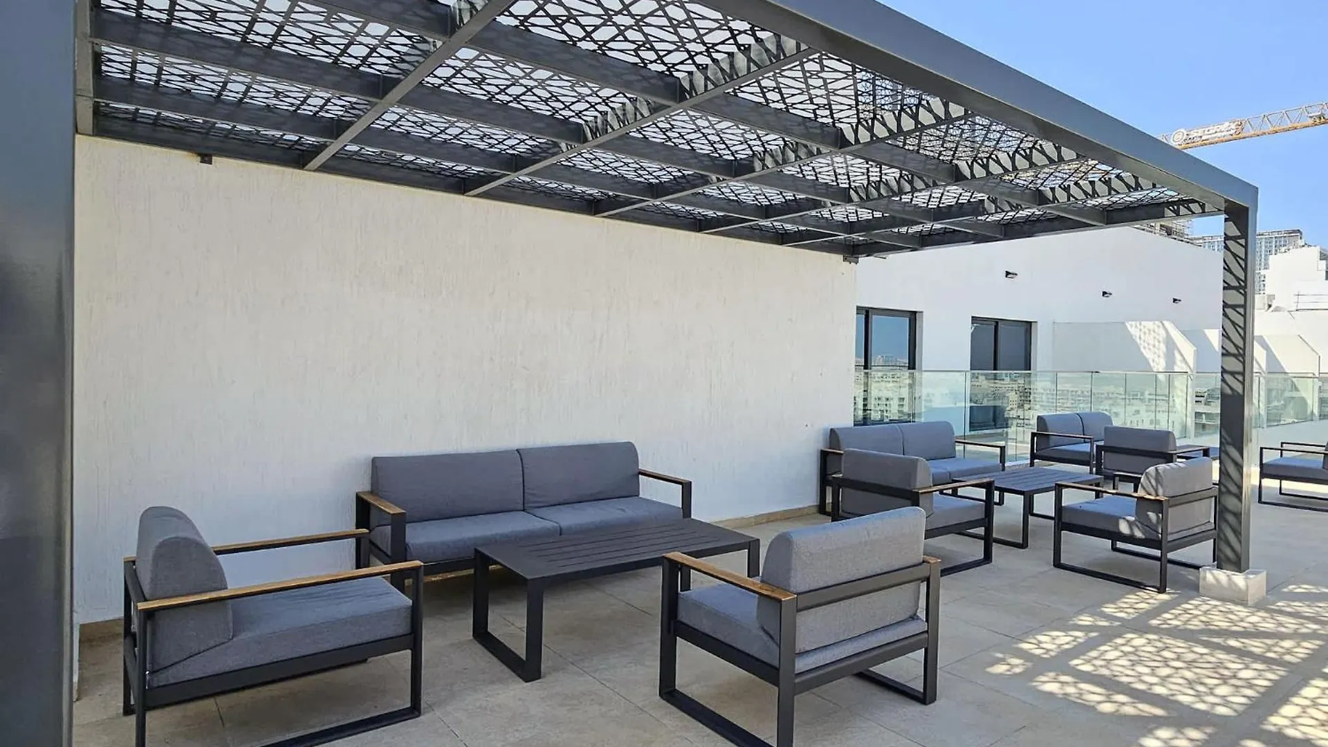 Studio Flat In Rokane G25 Near Five, Jvc Perfect For 2 Dubai